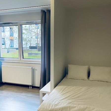 Enes Apartments Legnicka Street 59D ヴロツワフ エクステリア 写真