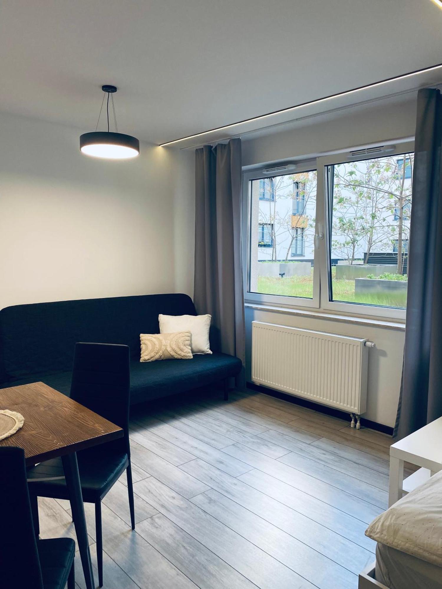 Enes Apartments Legnicka Street 59D ヴロツワフ エクステリア 写真